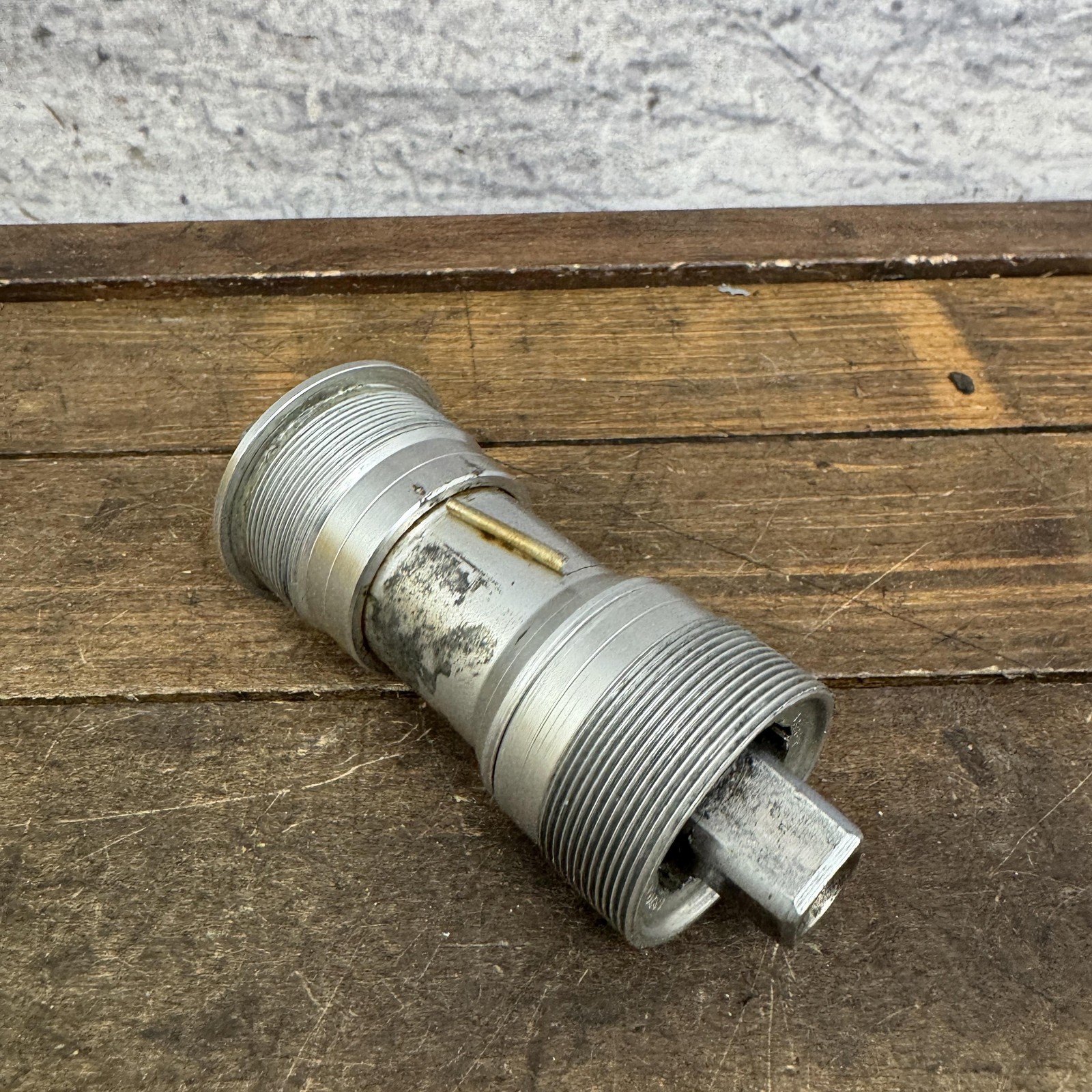 Vintage Campagnolo Chorus Bottom Bracket English 102mm 1.370x24T Italy 102