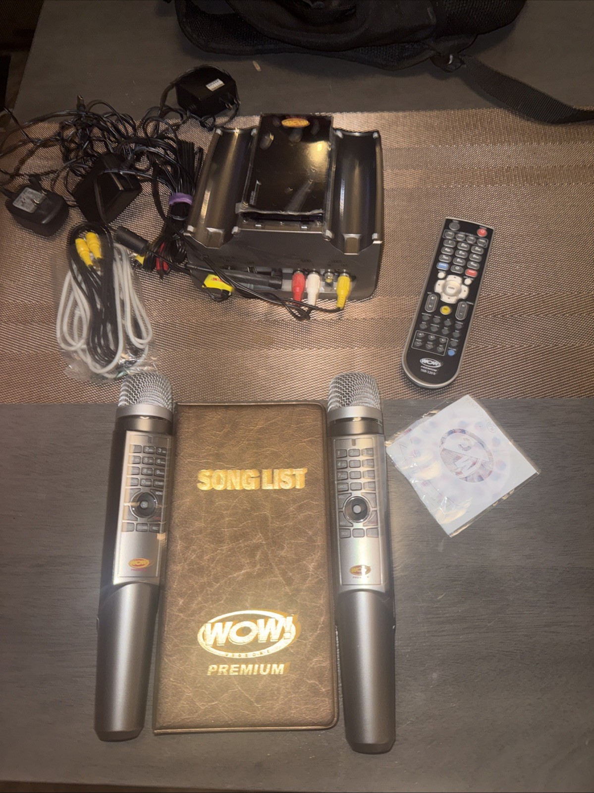 WOW Premium TKR320/ Karaoke system with carrying Back Pack