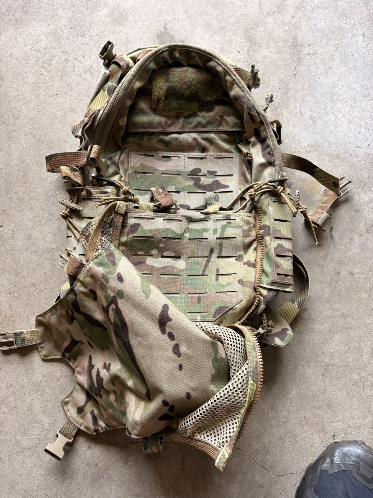 Eagle Industries BTAP Beaver Tail Assault Pack & Zip-On Panel Matrix Multicam