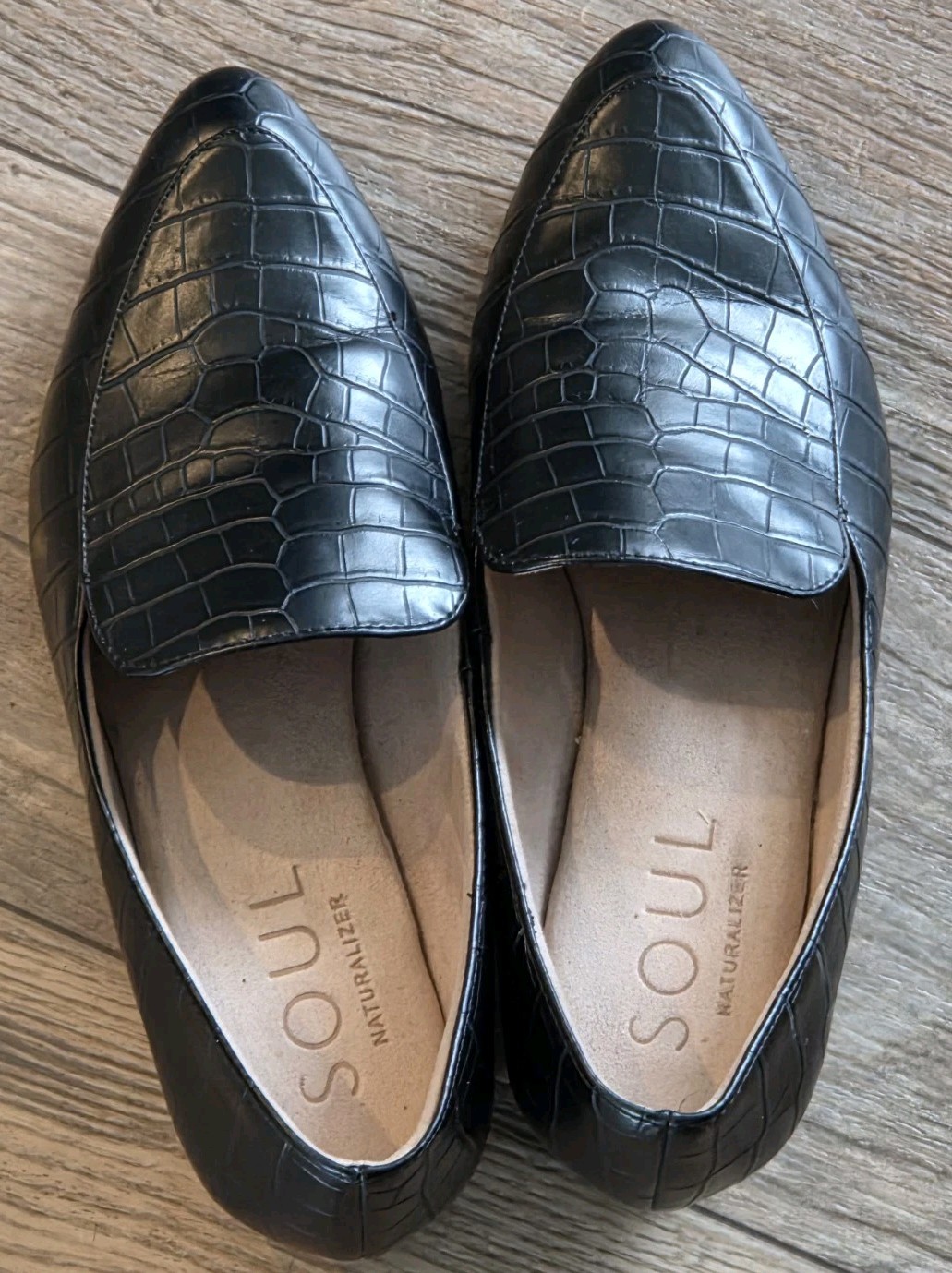 Soul Naturalizer Janelle Loafers- black faux-leather slip-on loafers - Size 7W