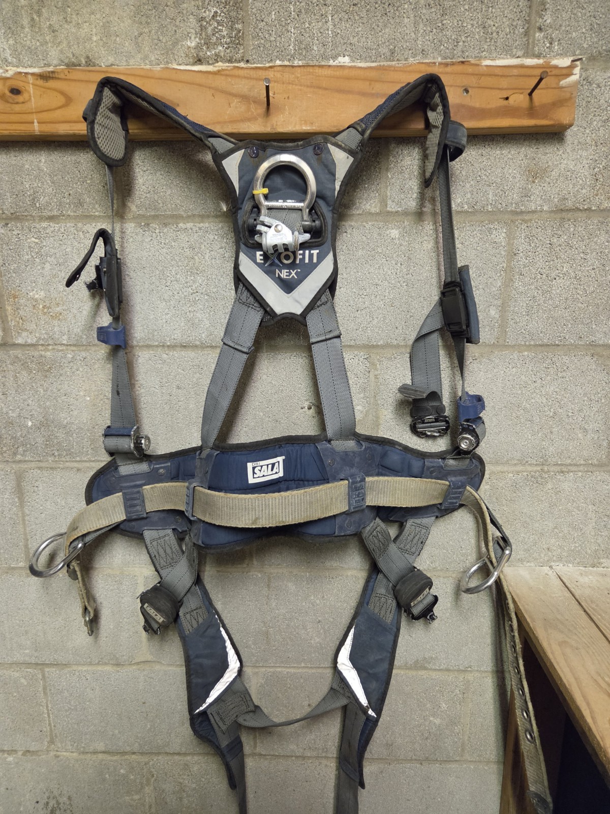 3M DBI-SALA EXOFIT NEX XL FULL BODY HARNESS FALL PROTECTION 1140160 XL BELT