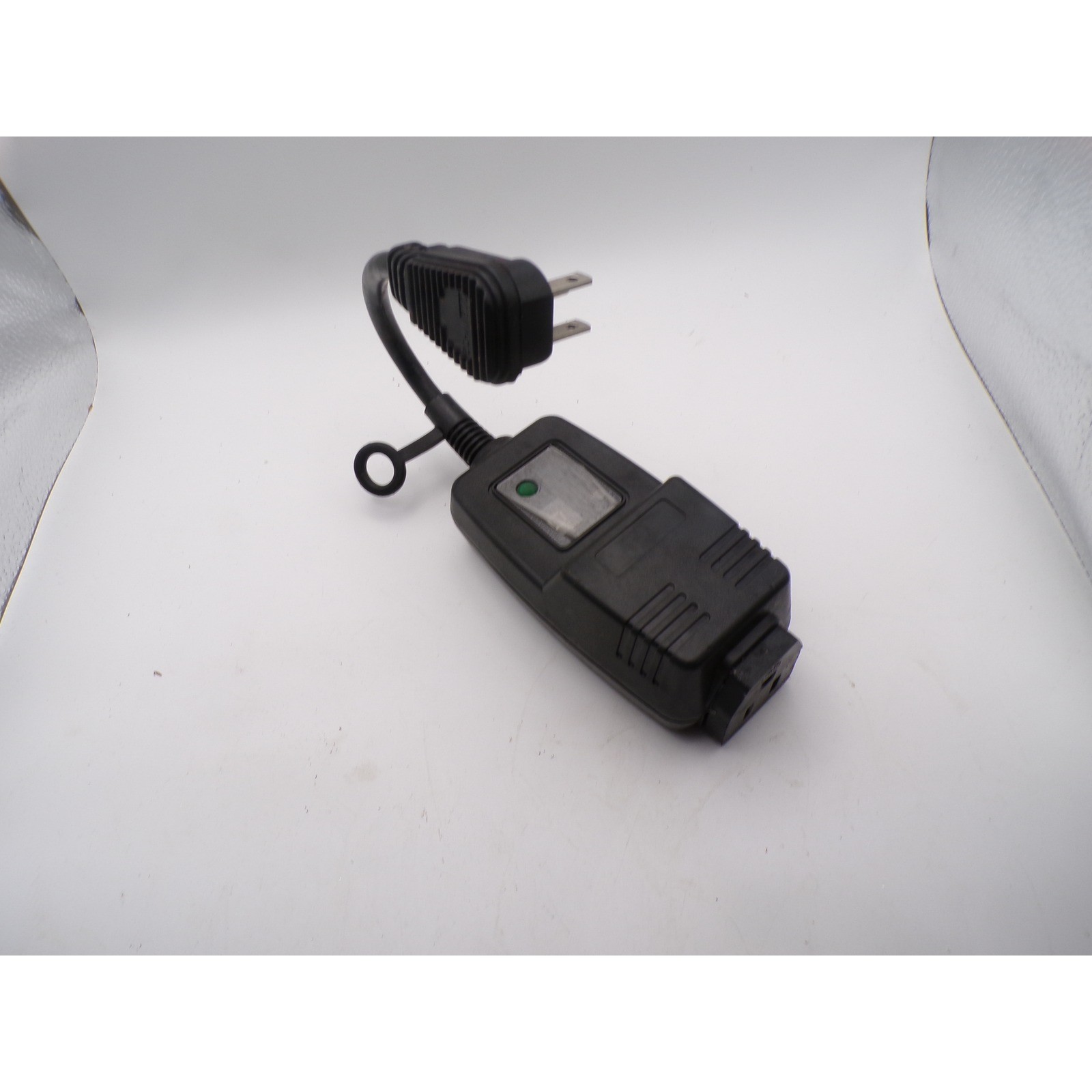 Outdoor Outlet Timer Weatherproof 15A 125V 60Hz Heavy Duty Plug In GFCI