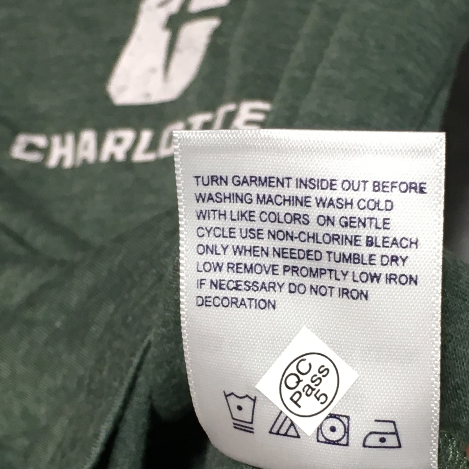 UNC Charlotte Forty-Niners Womens Medium 8/10 Shirt Green Short Sleeve V-neck