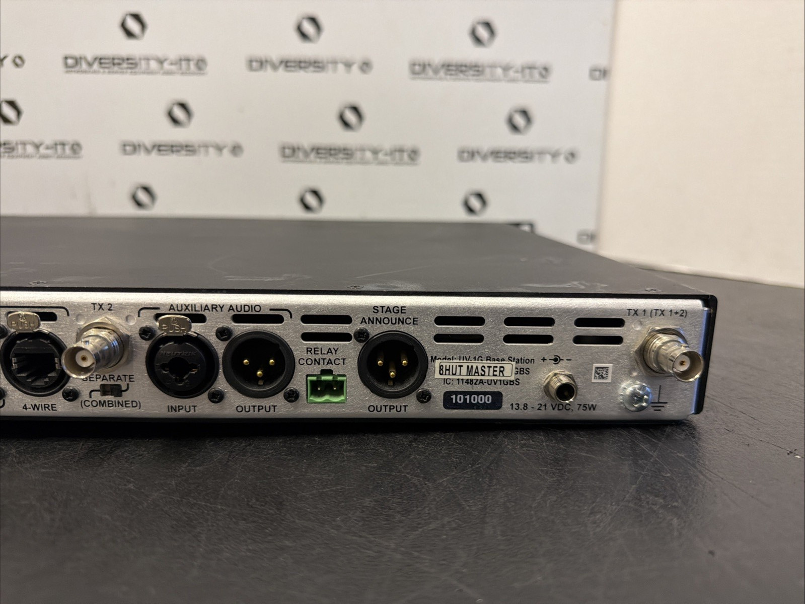 Radio Active Designs UV-1G Base Station