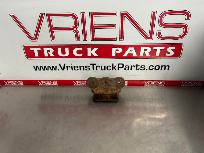 01-31271 EATON FULLER TRANSMISSION MOUNT BRACKET 01-31271-A