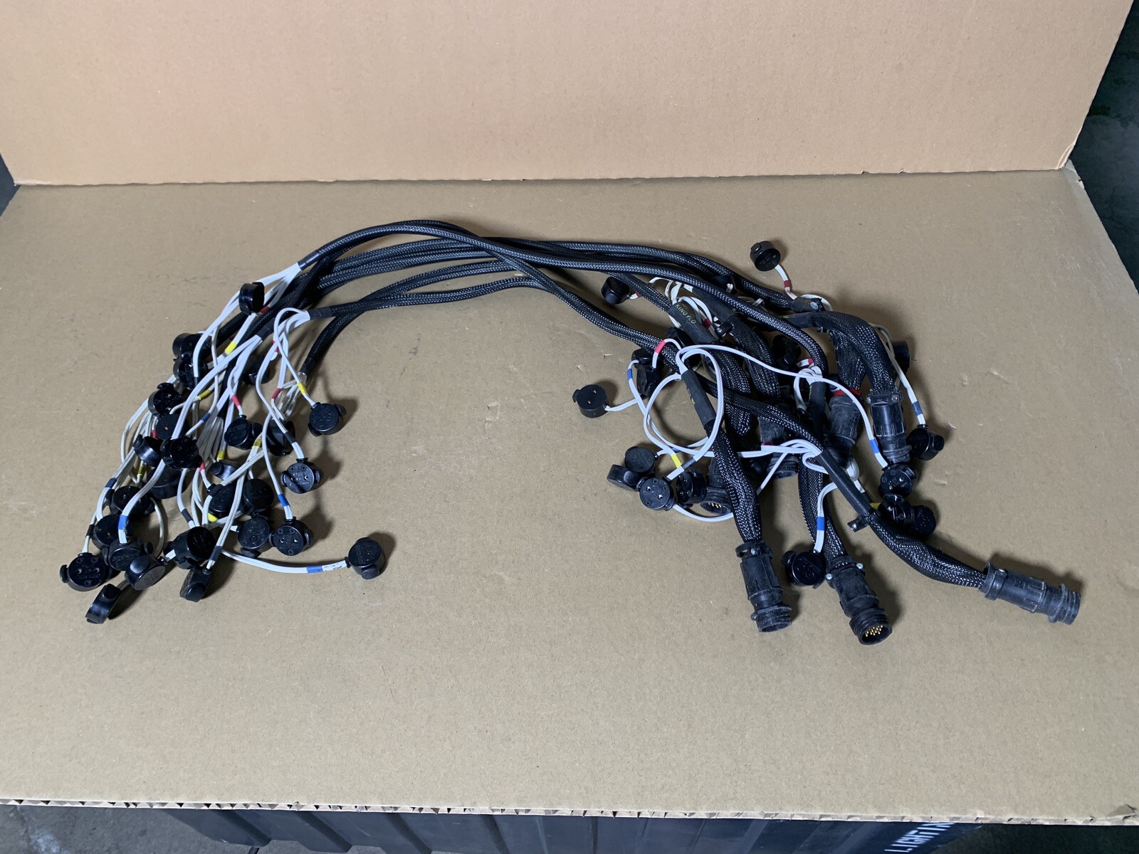 Kino Flo R/HAR-2404 2ft 4Bank Locking Harness