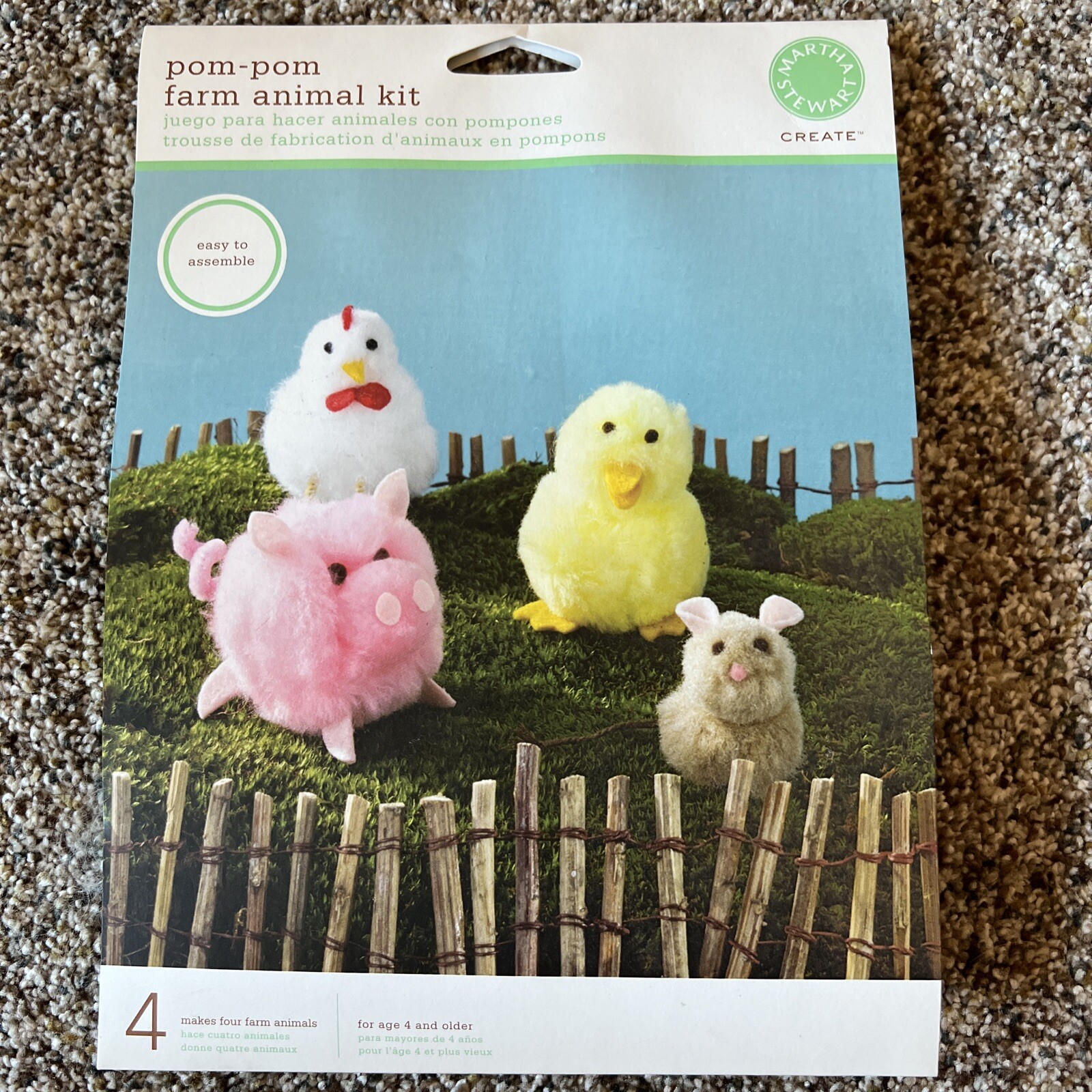Martha Stewart Create Crafts Pom-Pom Kit Makes 4 Farm Animals NEW Easy Assembly
