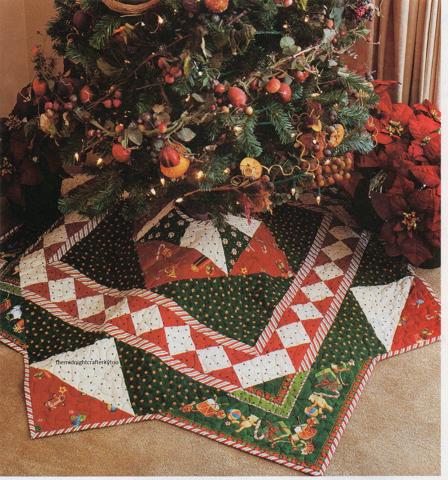 The Old Fashioned Santa Quilt Pattern Pieced CH