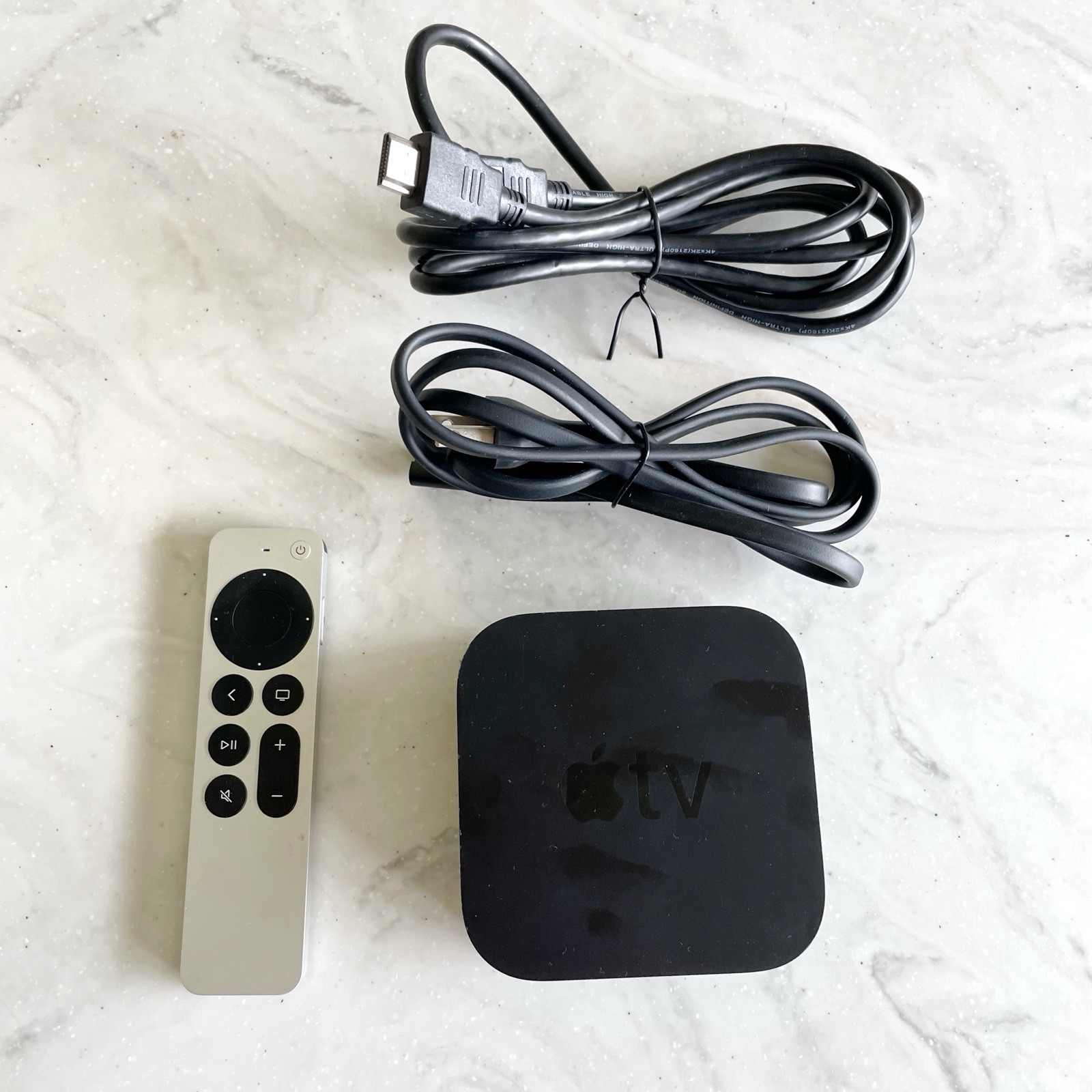 Apple TV 4K  A2169  32GB (2nd Gen 4K) Media Streamer - Works