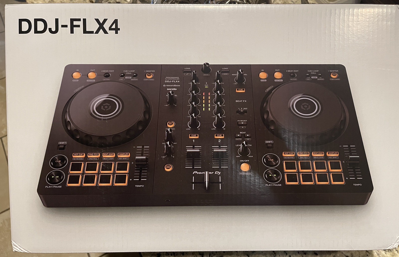 Pioneer DJ DDJ-FLX4 2-Channel DJ Controller - Black