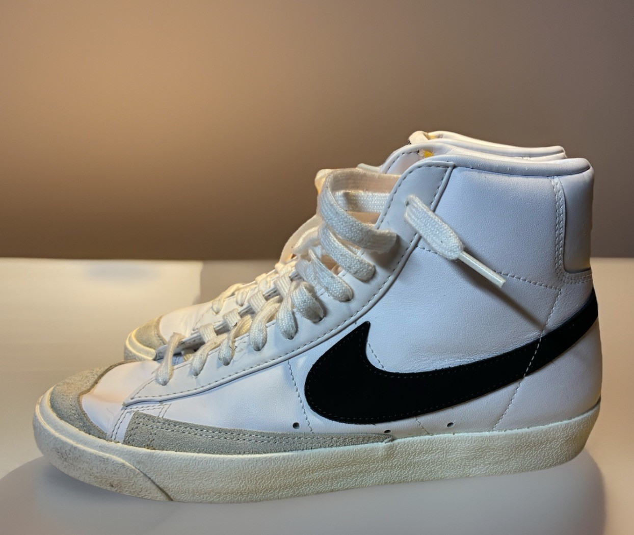 Nike Blazer Mid 77 White Black Mens Size 10 Vintage Style Leather Sneakers 👟