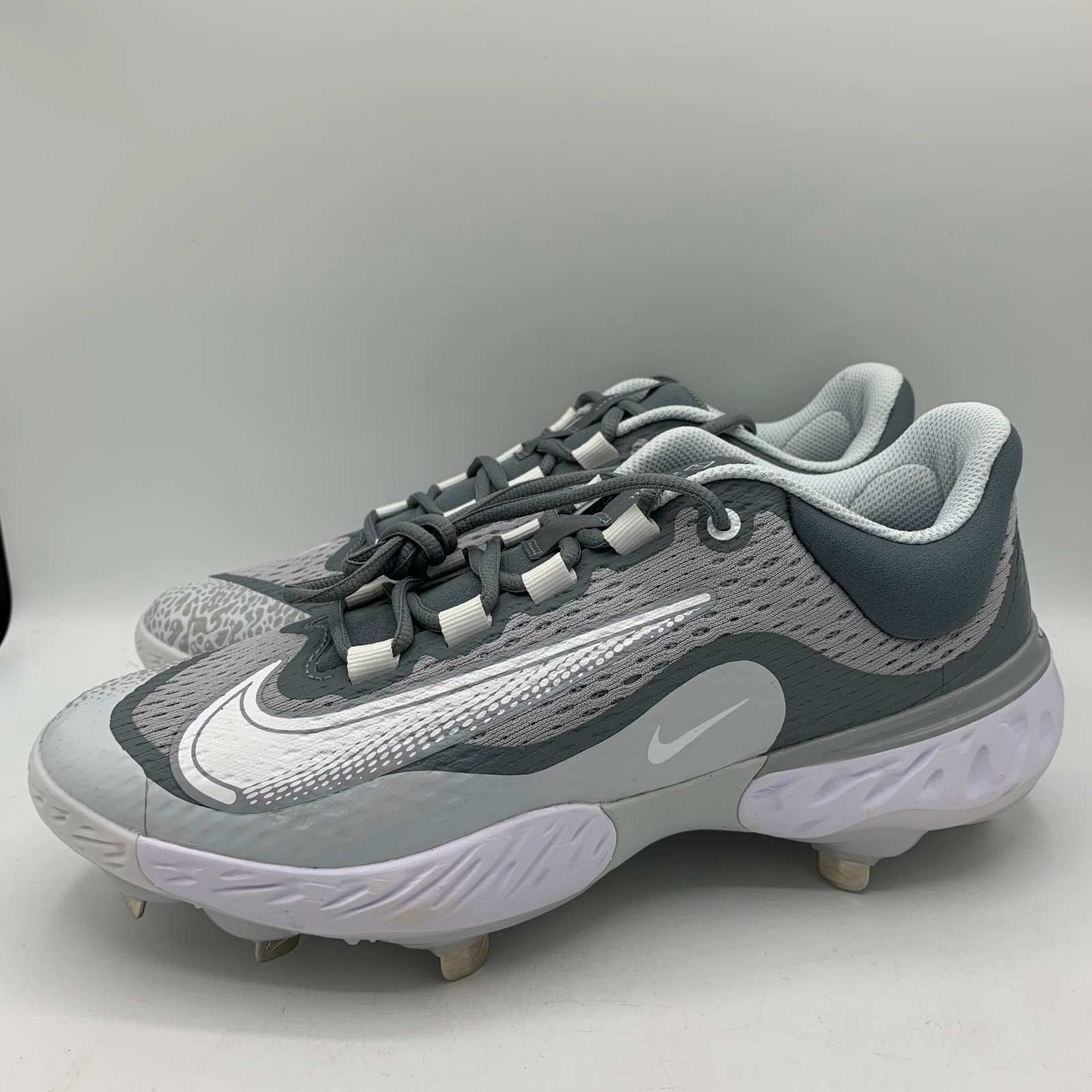 Nike Alpha Huarache Elite 4 Low Metal Baseball Cleats Mens Size 13 Grey White