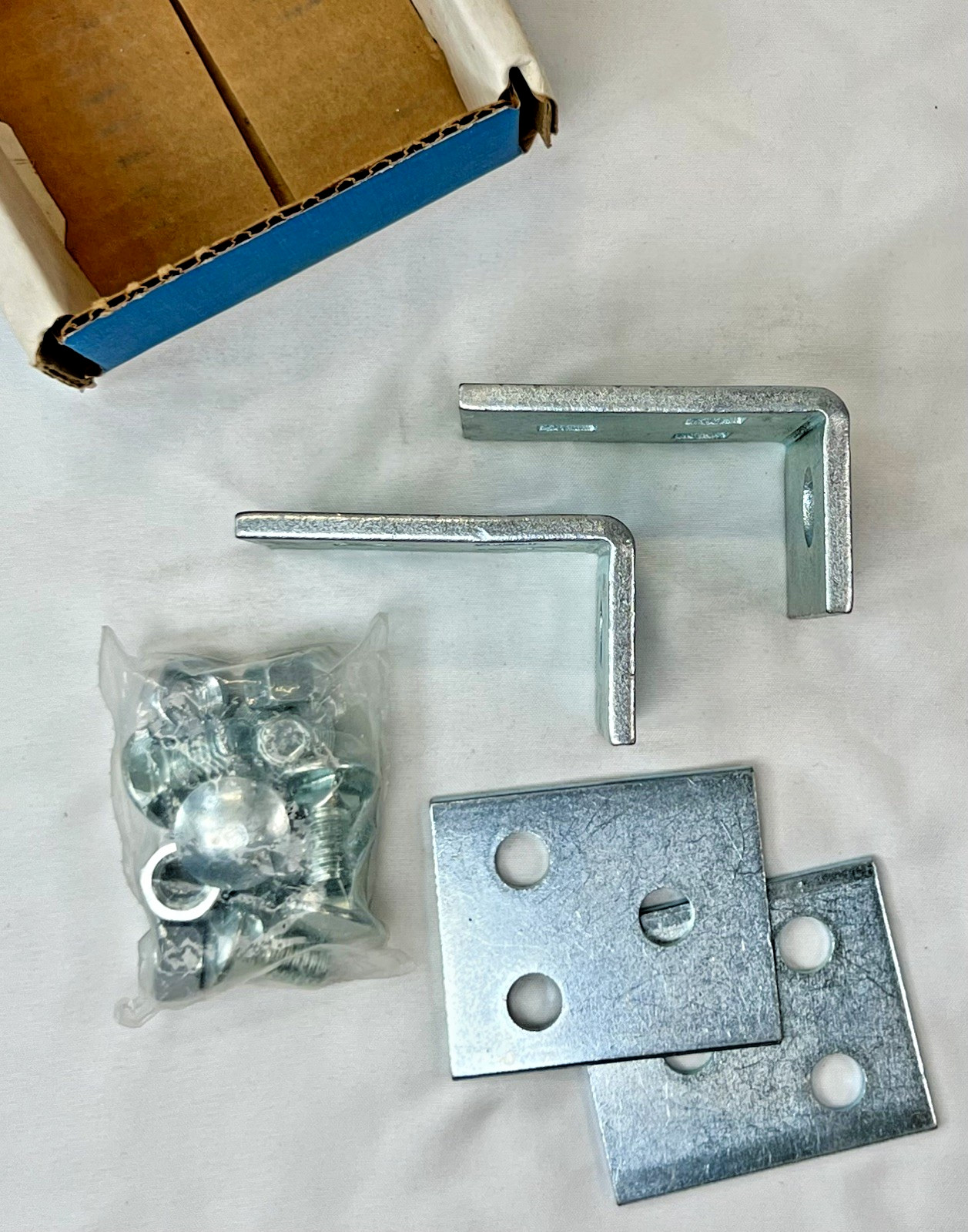 AMERICAN LOCK Heavy Duty Padlock Eye/Shackle #525 for 9/16"dia Padlock Shackle