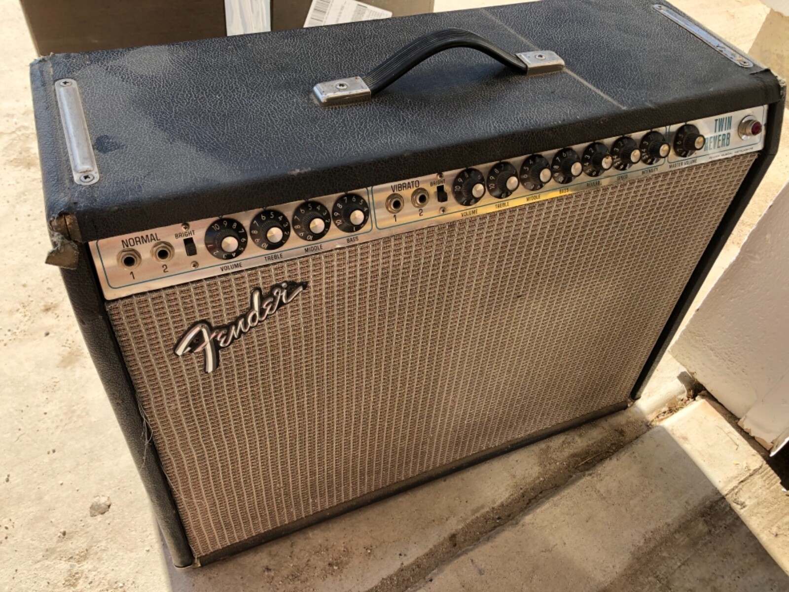 "CARIBOU RANCH" FENDER TWIN REVERB "TERRY KATH" PIGNOSE AMPLIFIERS