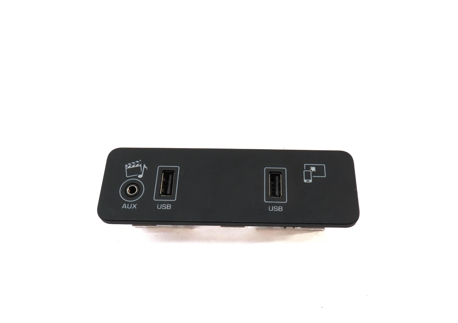 2016 LAND ROVER LR4 AUXILIARY USB AUDIO INPUT TRIM PANEL