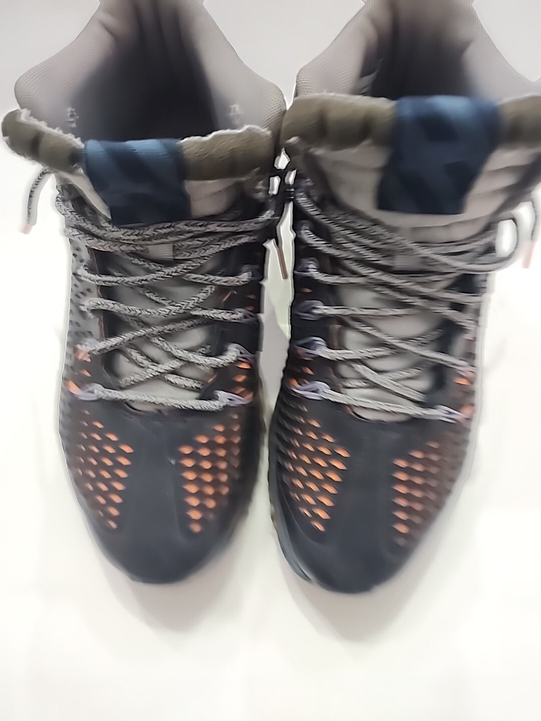 Nike Max Size 8 Sneaker Black Orange