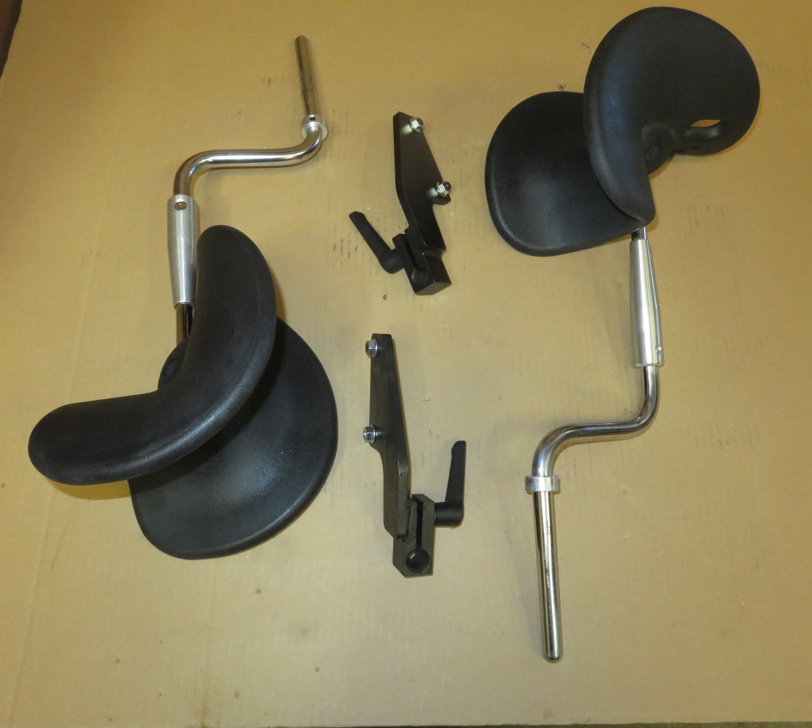 Midmark 9A411002 Exam Table Chair Articulating Knee Crutch Kit with Receivers
