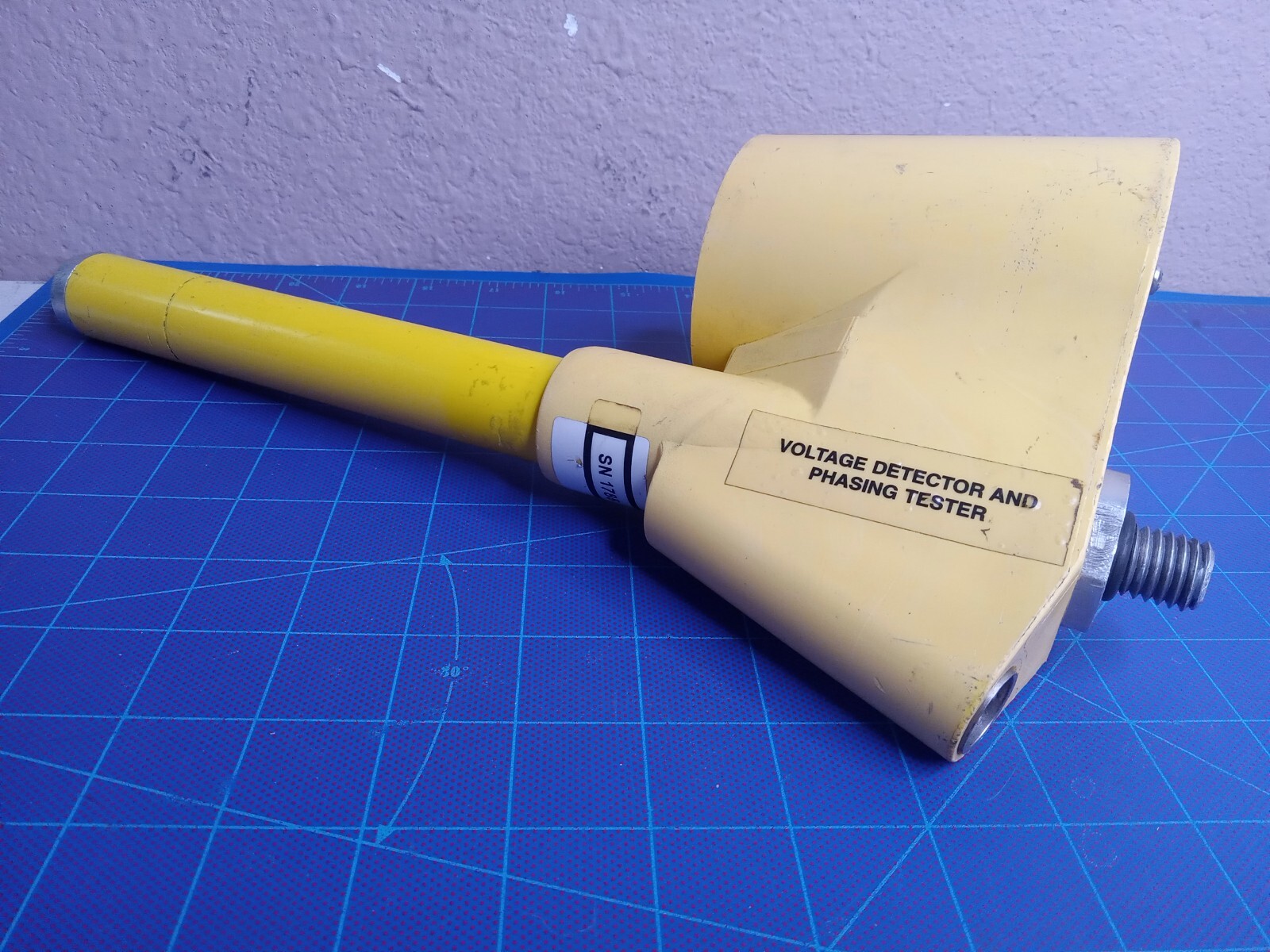 White Safety Line Voltage Detector (Bierer Analog Voltage Detector) UNTESTED