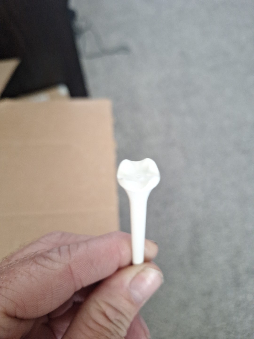 75 3 1/4" Plastic Tees