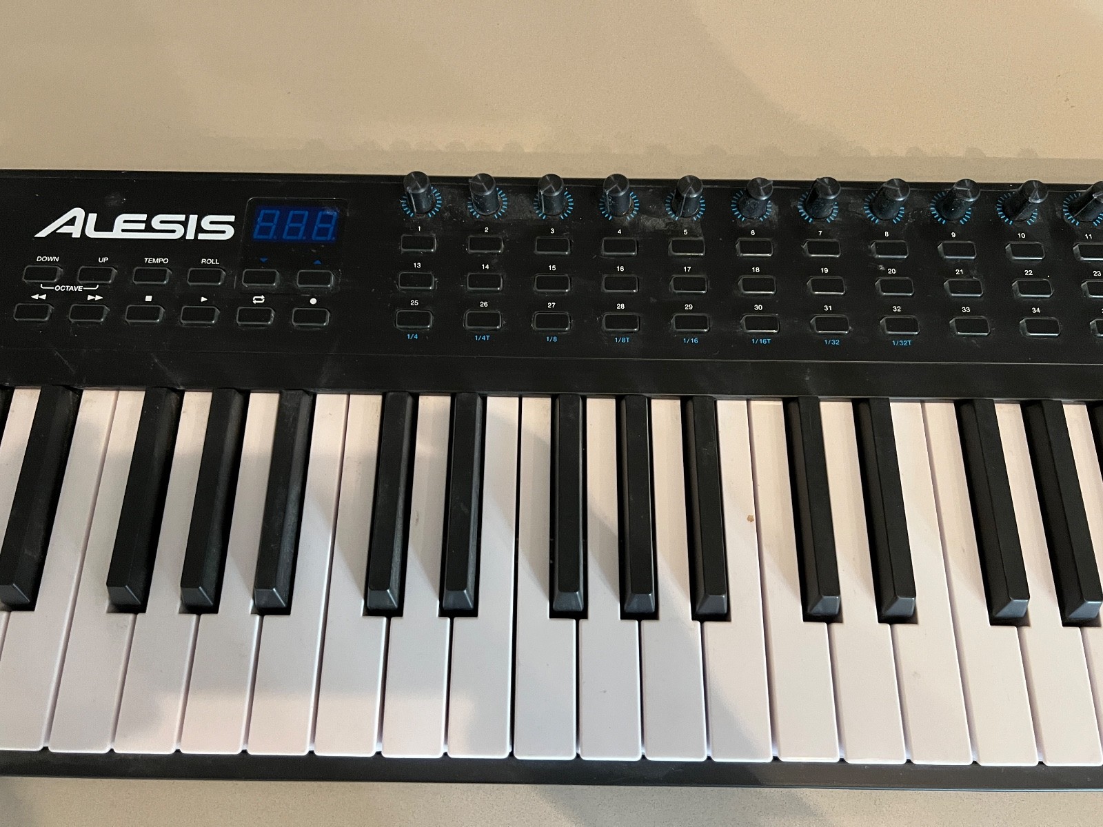 Alesis VI49 Advanced 49-Key USB/MIDI Keyboard Controller - No Power Adapter