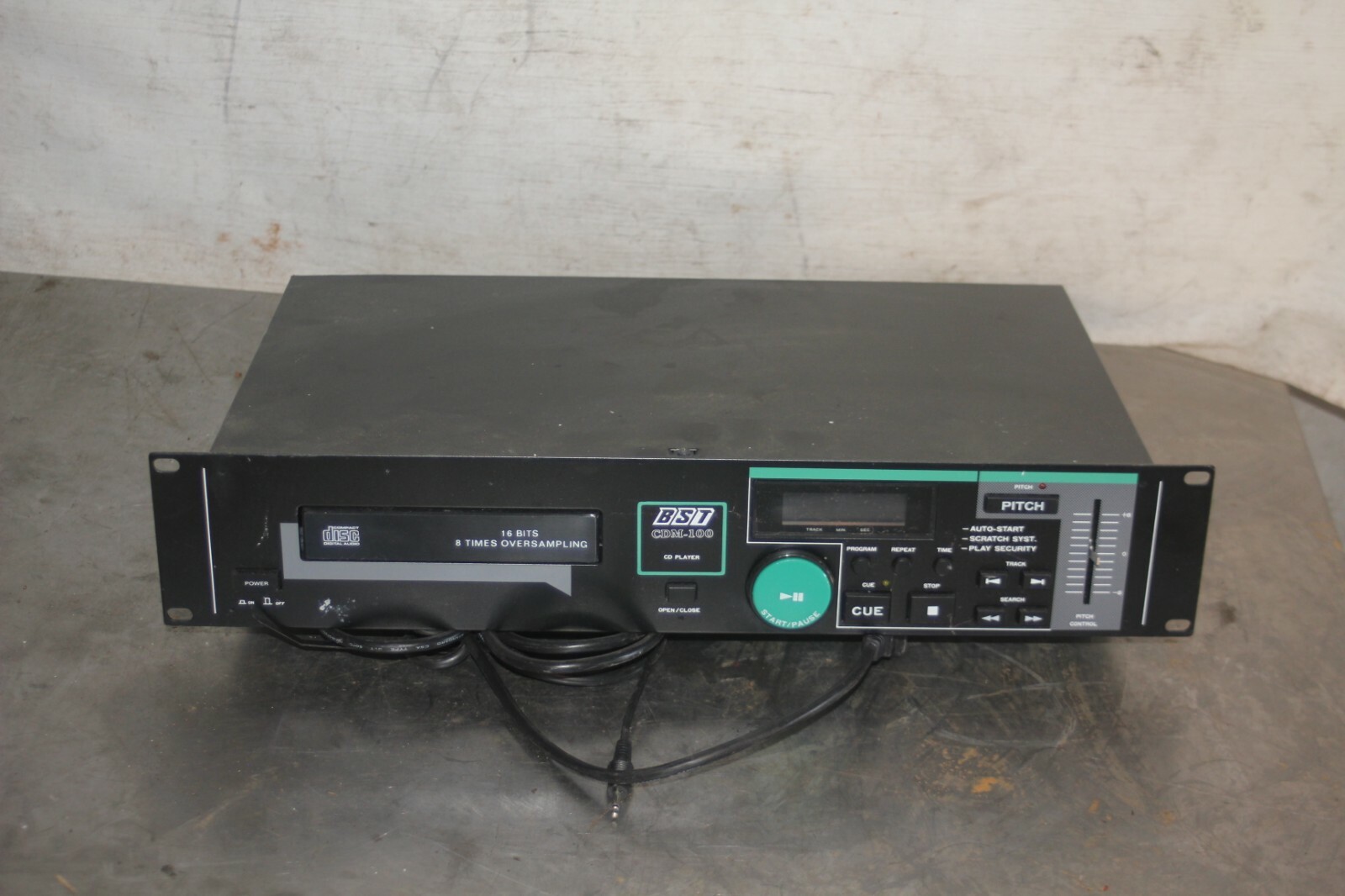 BST Mixing CD Player CDM-100