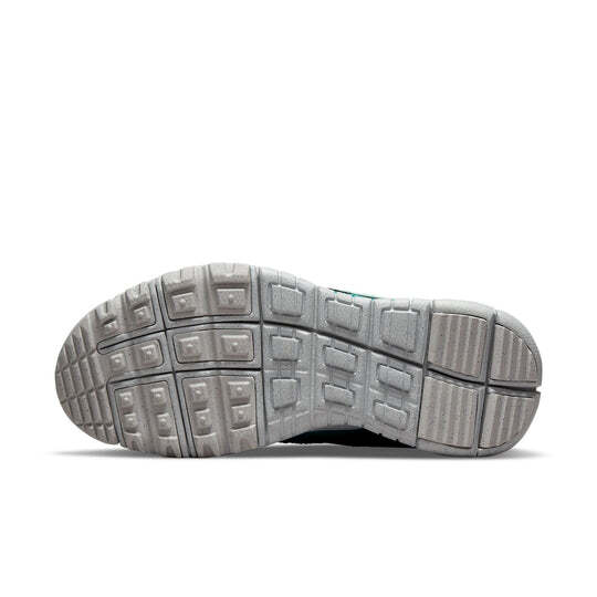 Nike Free Terra Vista 'Black Bright Spruce'