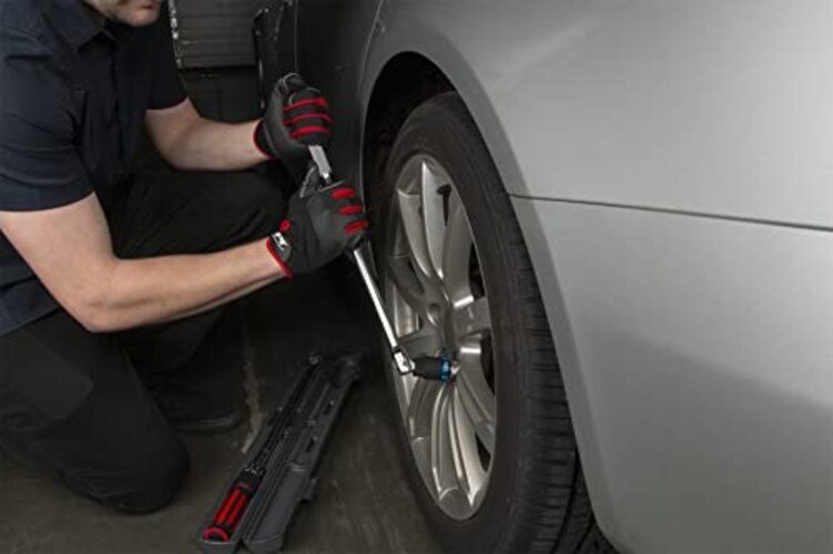W32137 1/2" Dr. Ratcheting Adapter