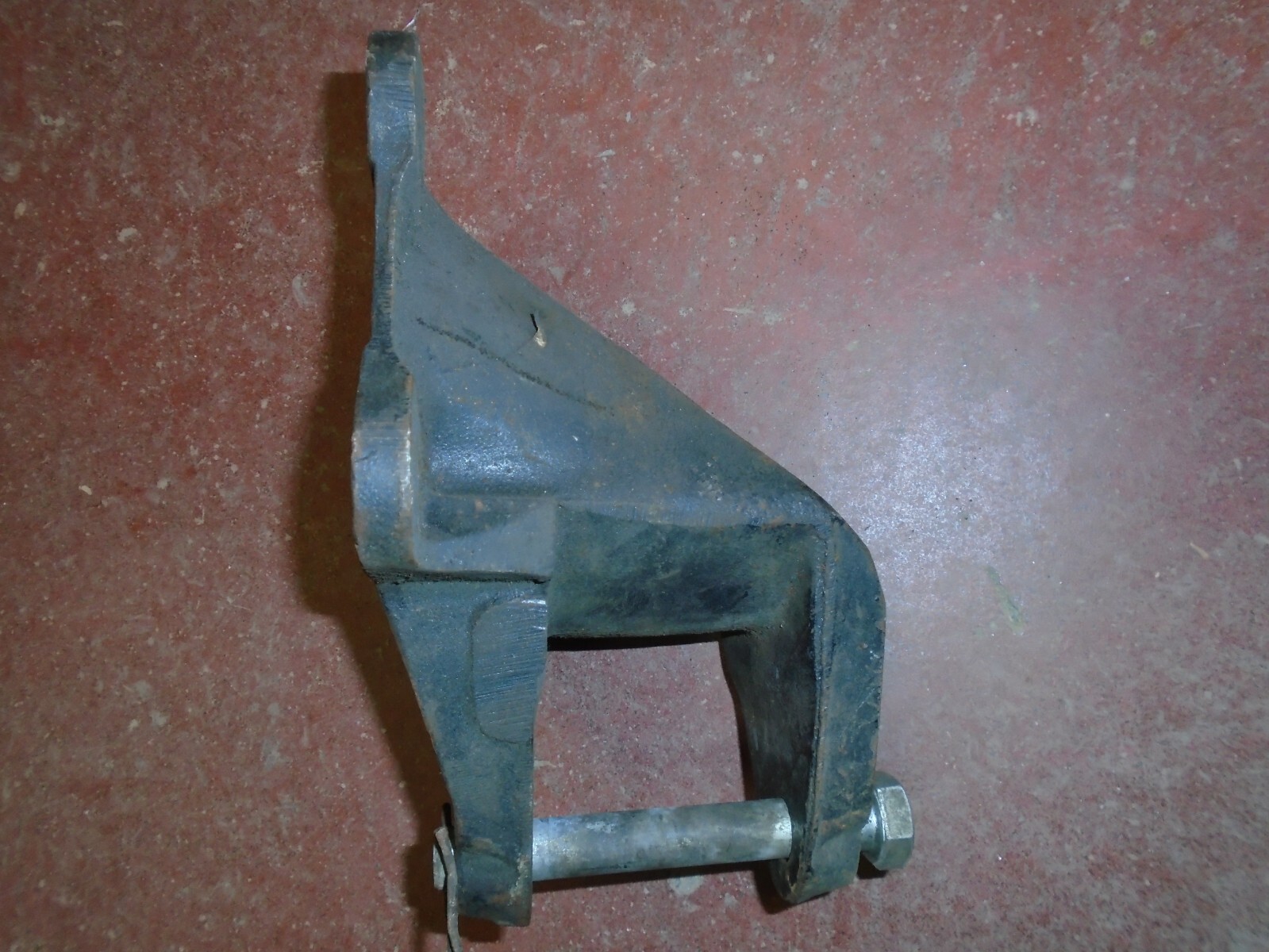 488K488 MACK SPRING HANGER T2 477