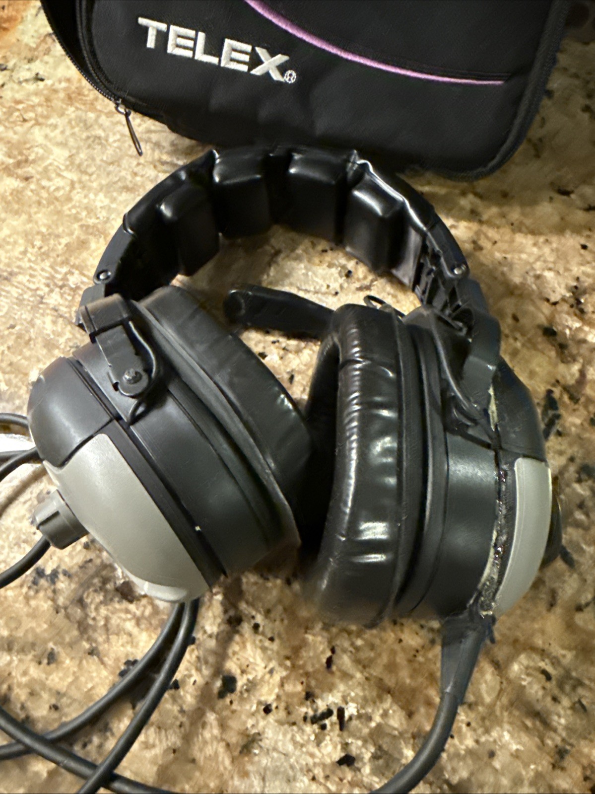 Telex Stratus 30 Active Noise Reduction Aviation Headset- UNTESTED.. See Photos