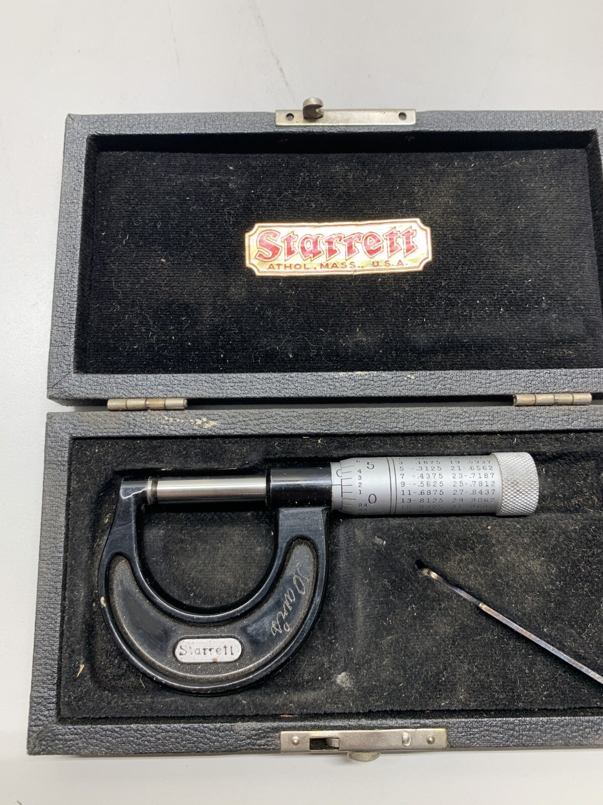 Vintage Starrett Micrometer No 211-1” Inch