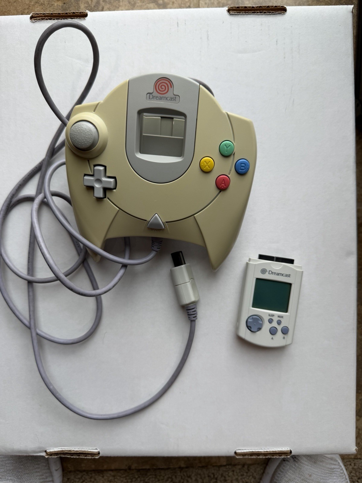 SEGA HKT-7701 Dreamcast Controller - White + VMU