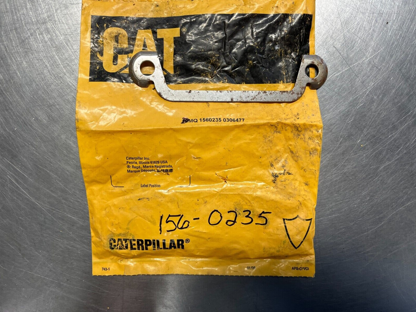 156-0235  Genuine OEM CAT  Manifold Lock  Caterpillar  1560235