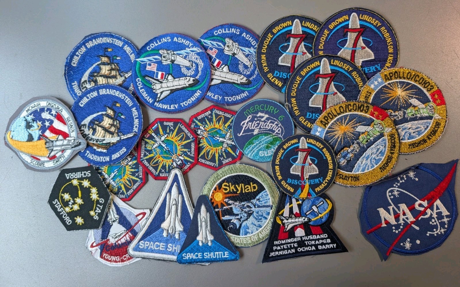 Vtg. Lot 22 NASA  Space Patches Columbi,Mars, Apollo Endeavour Factory 2nds