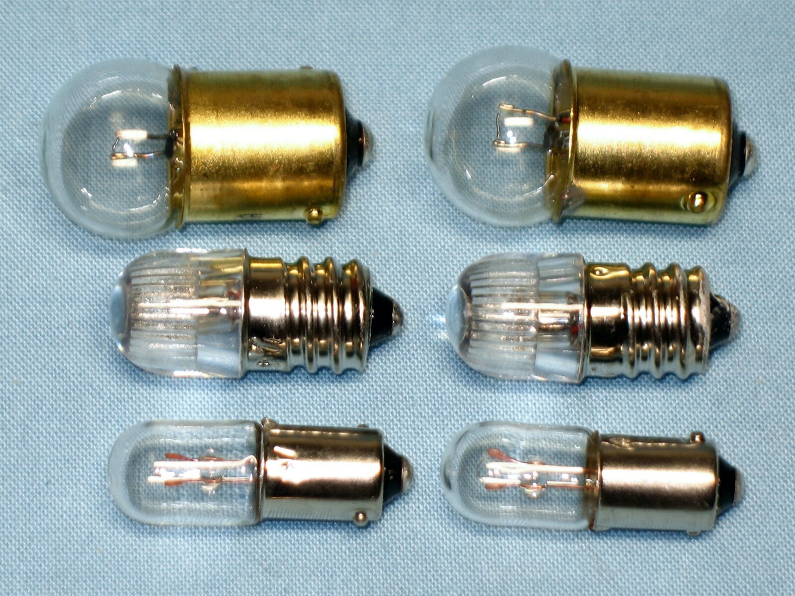 HICKOK TUBE TV7-A, TV7-B, TV7-U, TV7-D/U BULBS NE-45/B7A, 81, 47 (2 EACH)