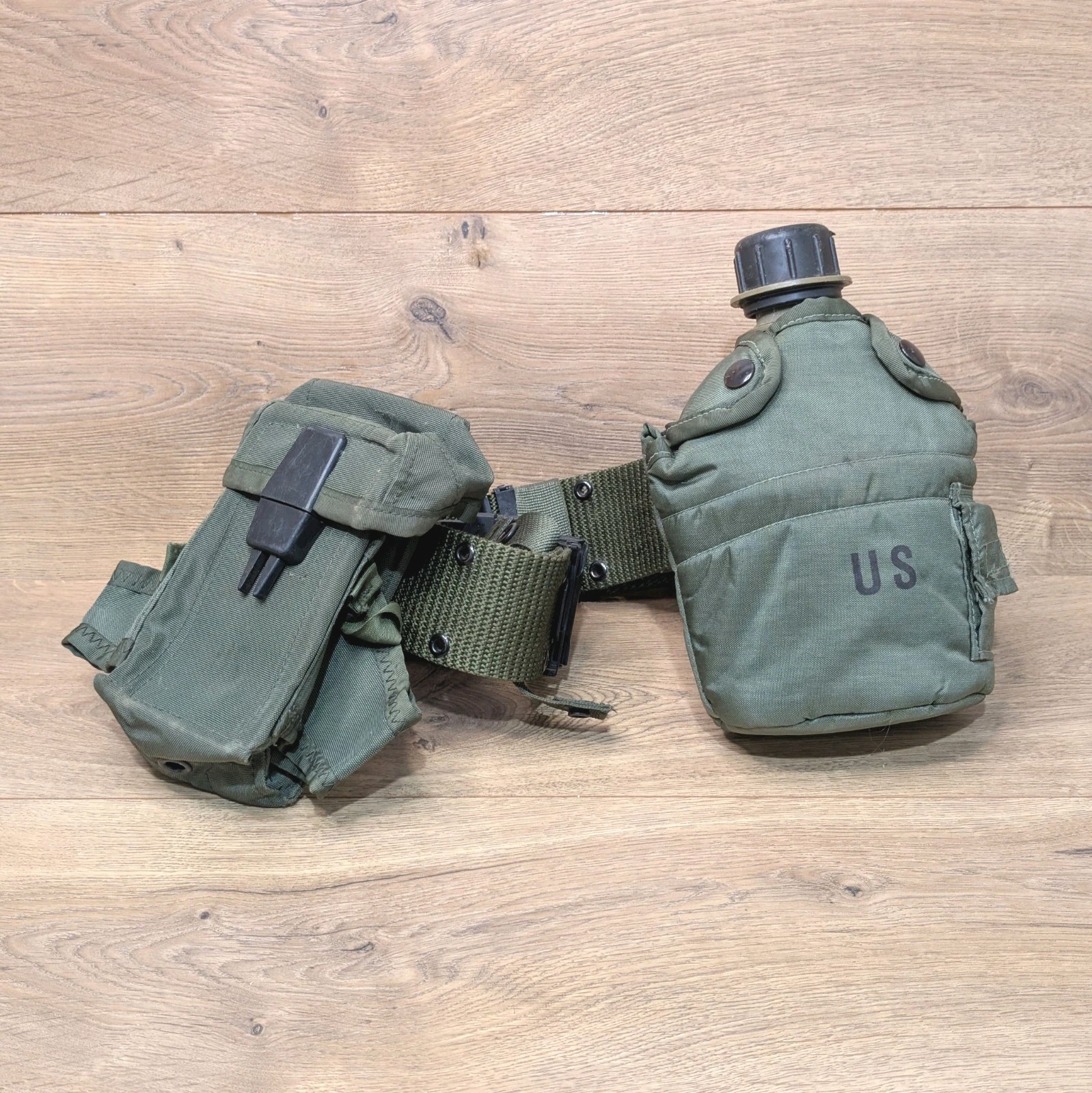 Vintage US Military Mag Pouch 30 RD M-16 Canteen and Belt Size Medium