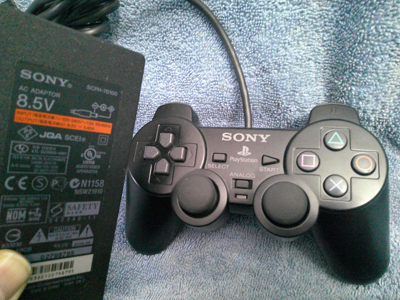 SONY Playstation 2 w/ accessories