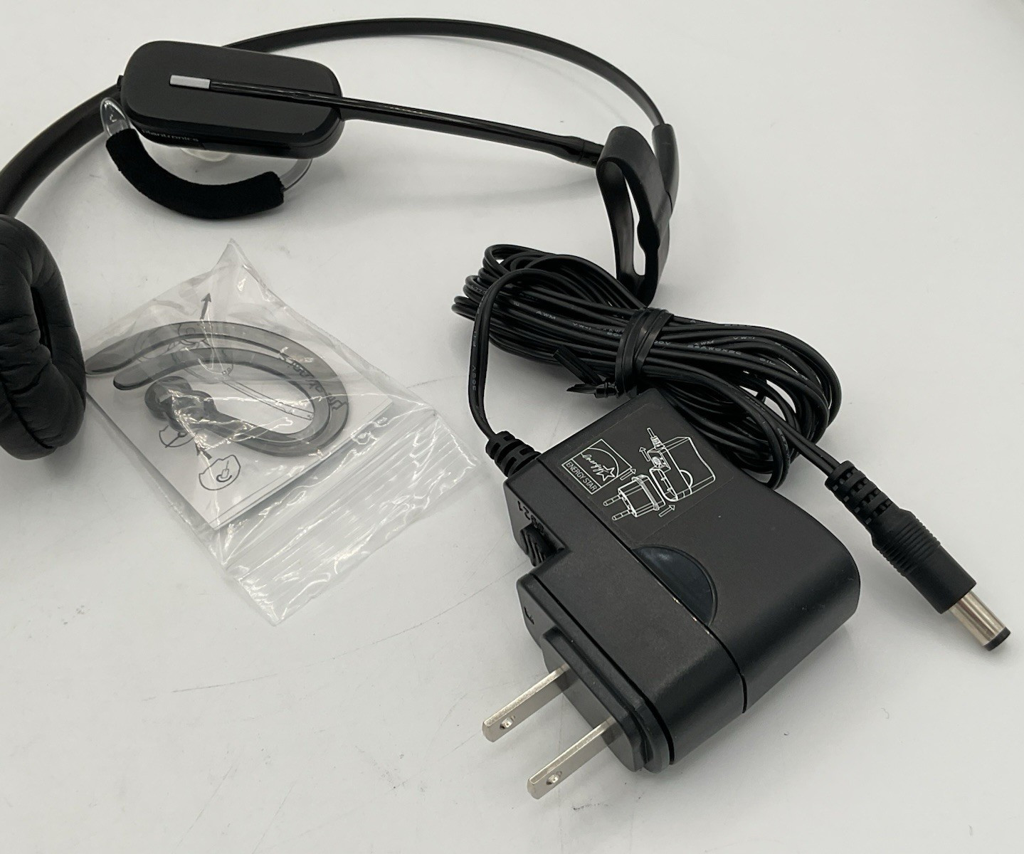 Plantronics C054A Wireless Headset System DECT COMPLETE CLEAN Fast Free Shipping