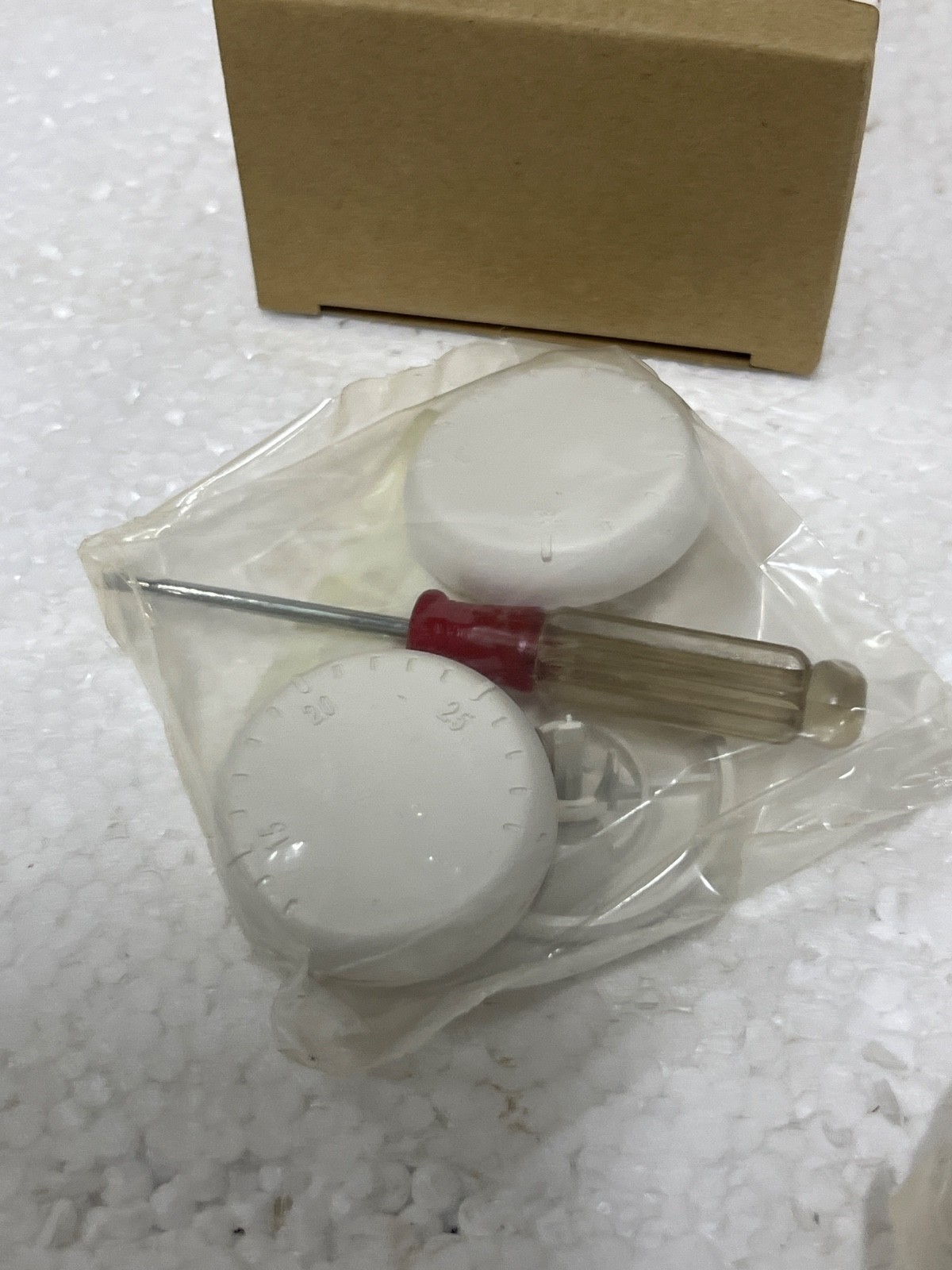 Honeywell TR22 Room Temperature Sensor.