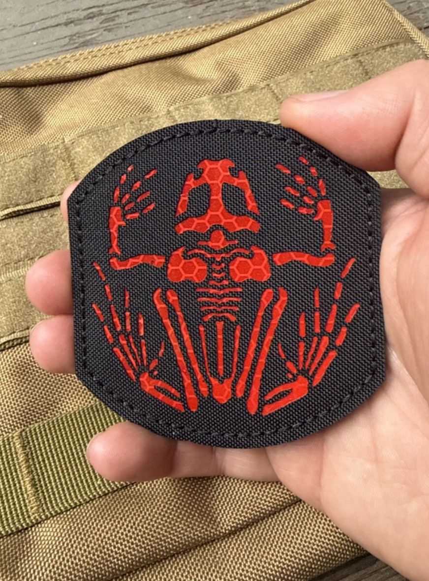 Frog Skull DEVGRU US Navy Seal Frogman IR Reflective Hook Loop Patch Red