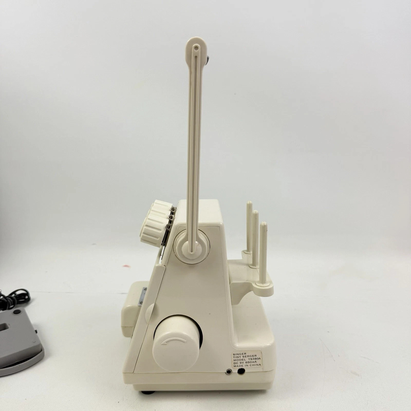 Singer Tiny Serger Electric Overedging Sewing Machine & Foot Pedal Needs Service
