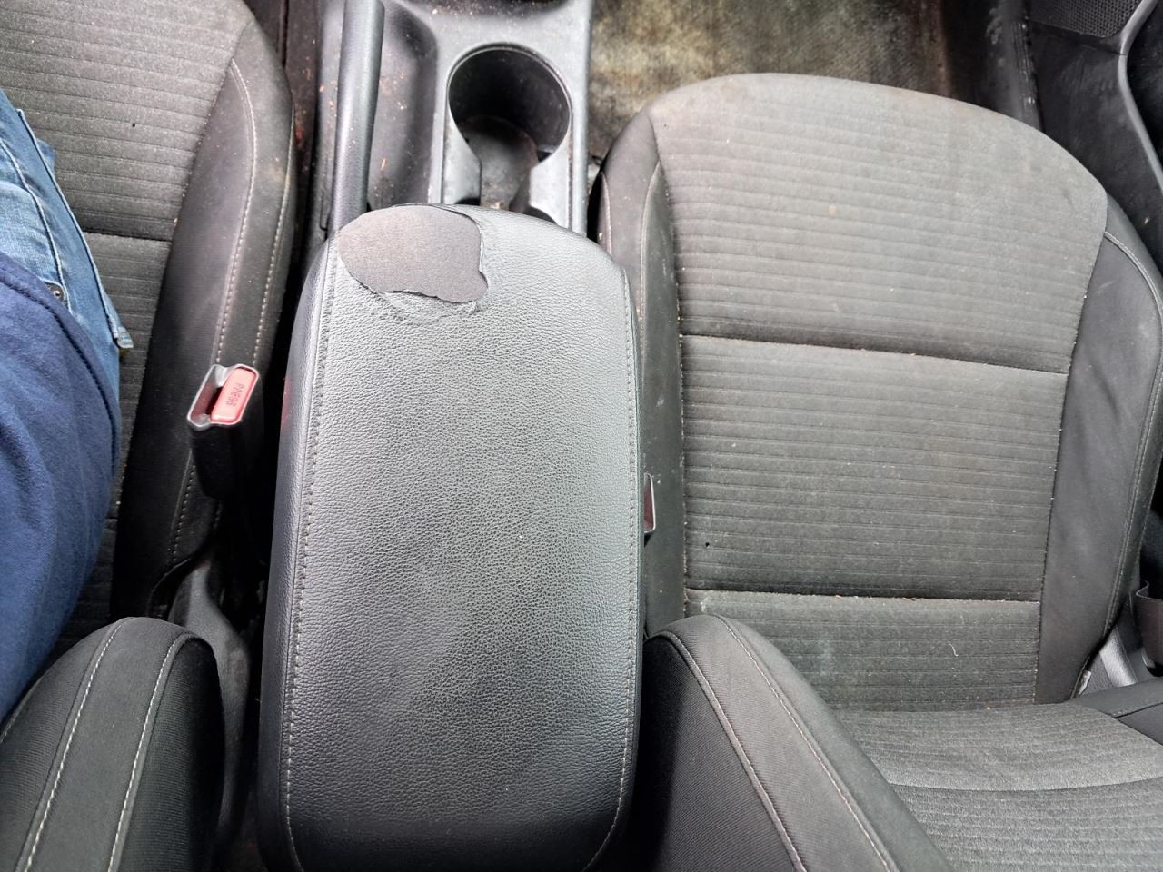 SOUL 2020 Glove Box 4804643