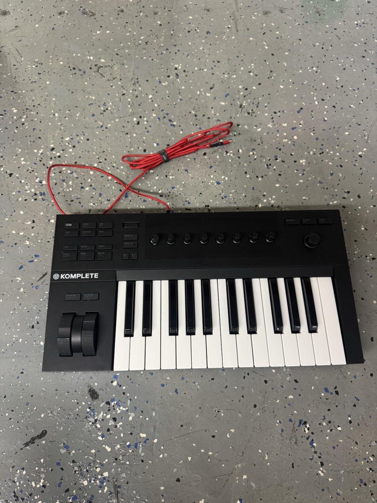 Native Instruments Komplete Kontrol A25 MIDI Keyboard Controller Semi-weighted