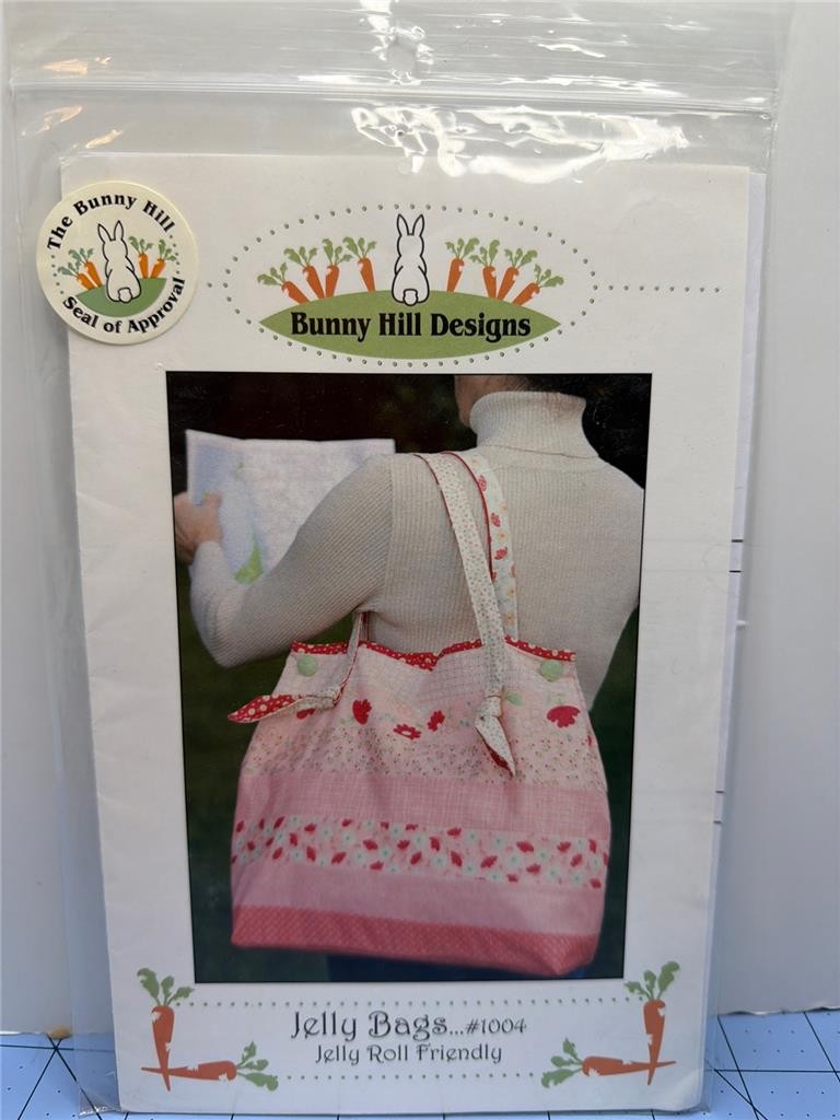 BUNNY HILL DESIGNS Sewing Pattern - JELLY BAGS #1004 - Jelly Roll Friendly Pat.