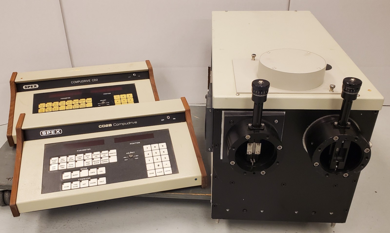 Spex 500M Spectrometer w CD2 & CD2B Compudrive drive units, OP manual