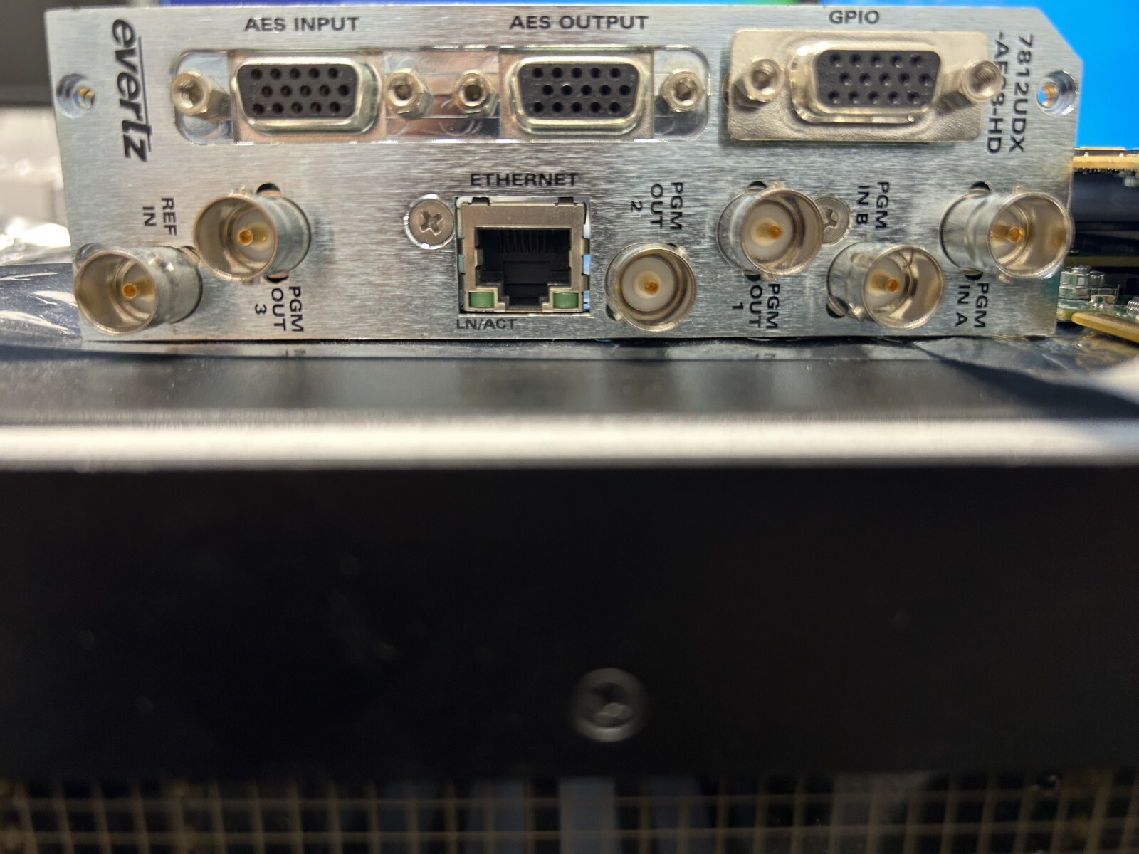 EVERTZ 7812UDX-AES8-HD