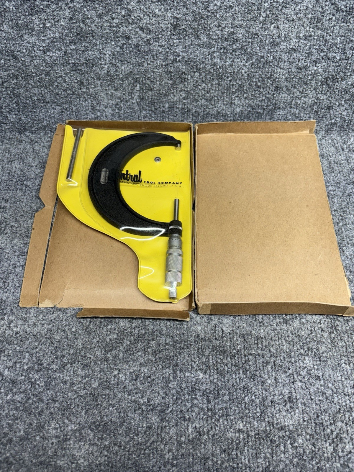 CENTRAL TOOL Micrometer 3-4 IN MEASURING TOOL