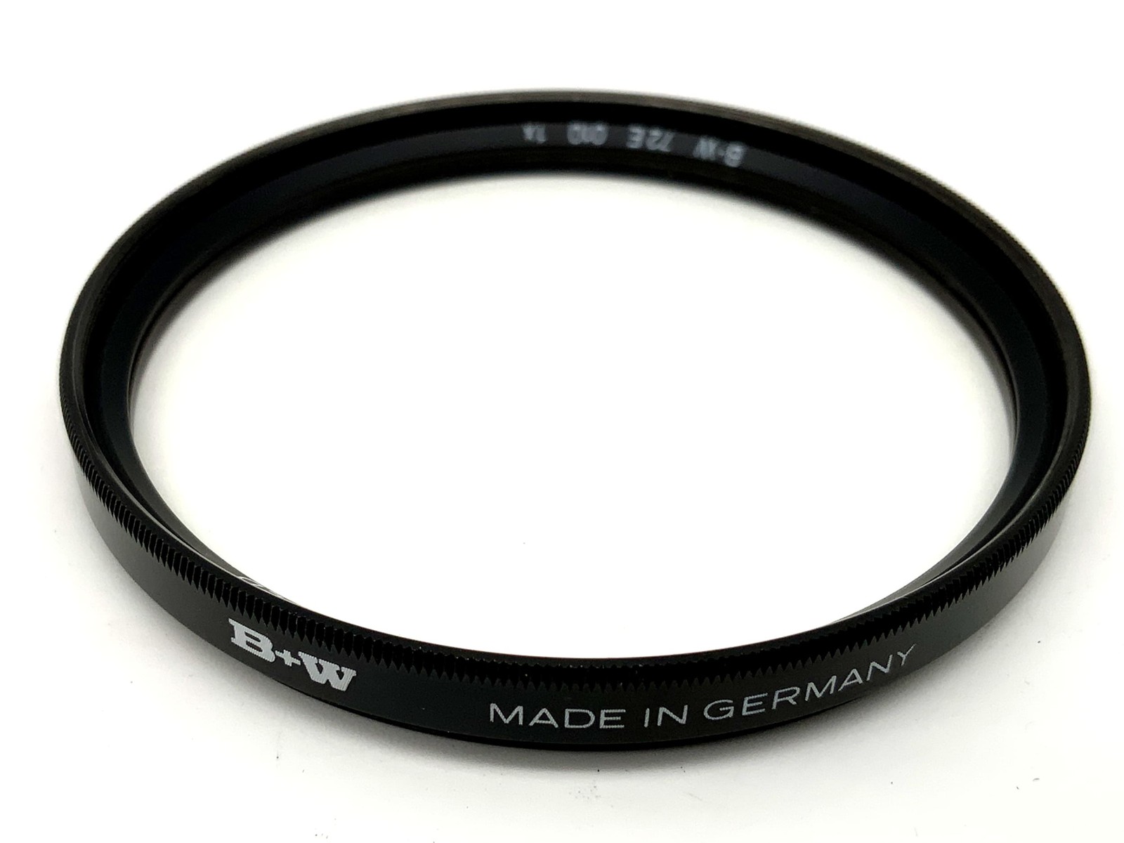 B+W UV 72E 010 1X Multicoated Filter 72mm Circular Filter Thread