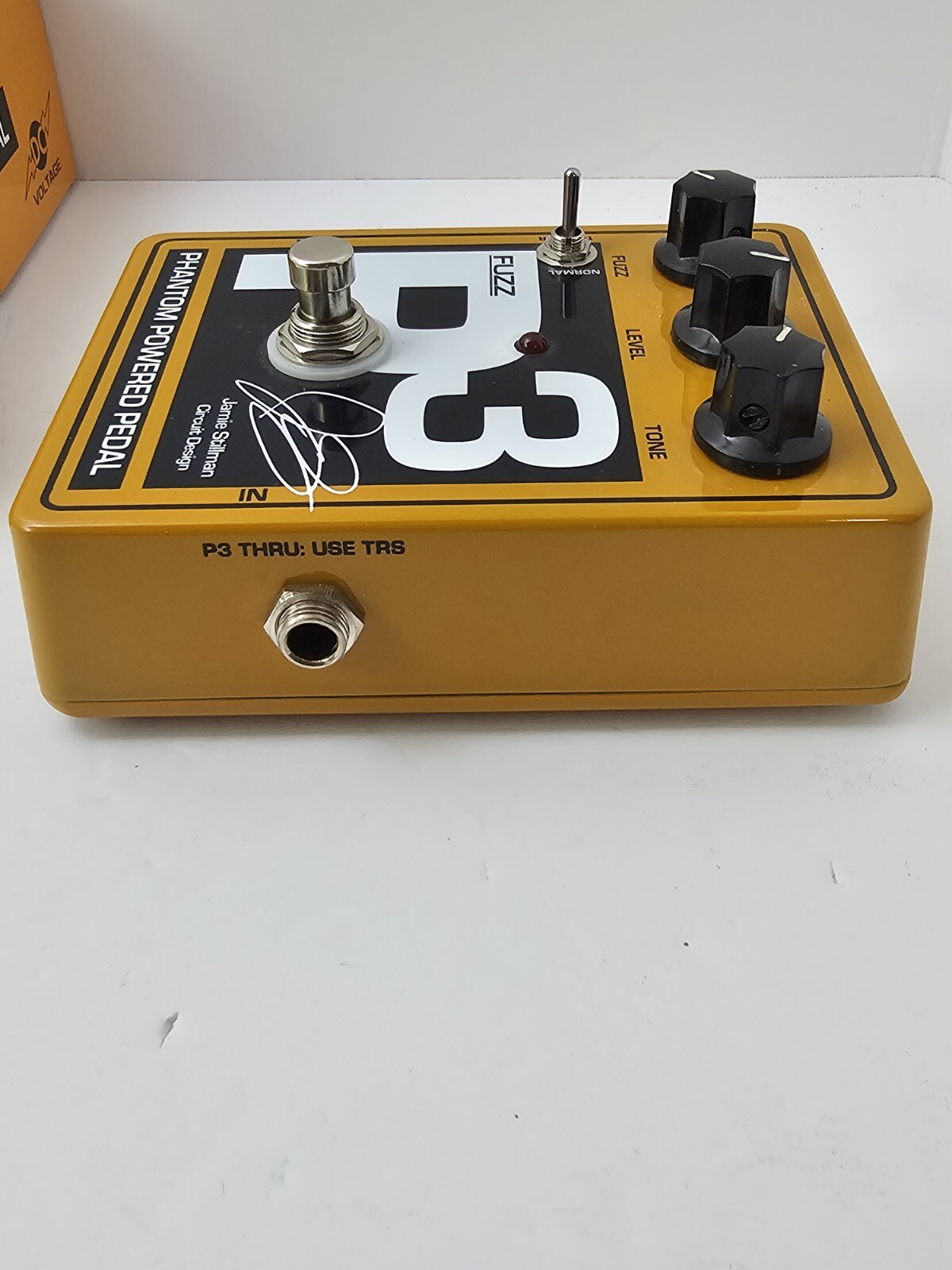 DC Voltage P3 Fuzz Jamie Stillman Phantom Powered Rare Guitar Effect Pedal