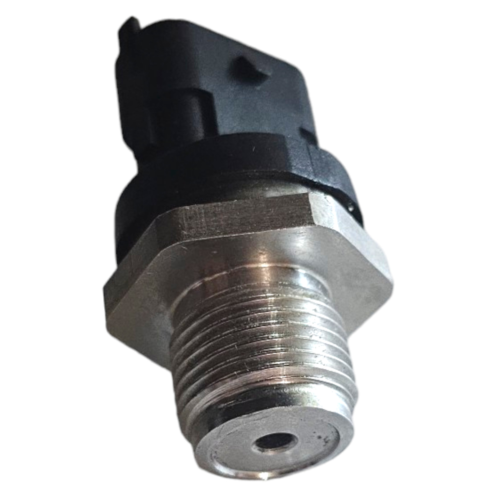 Diesel Rail Fuel Pressure Sensor Fits: Chevrolet & GMC 2004-2005 Diesel V8 6.6L