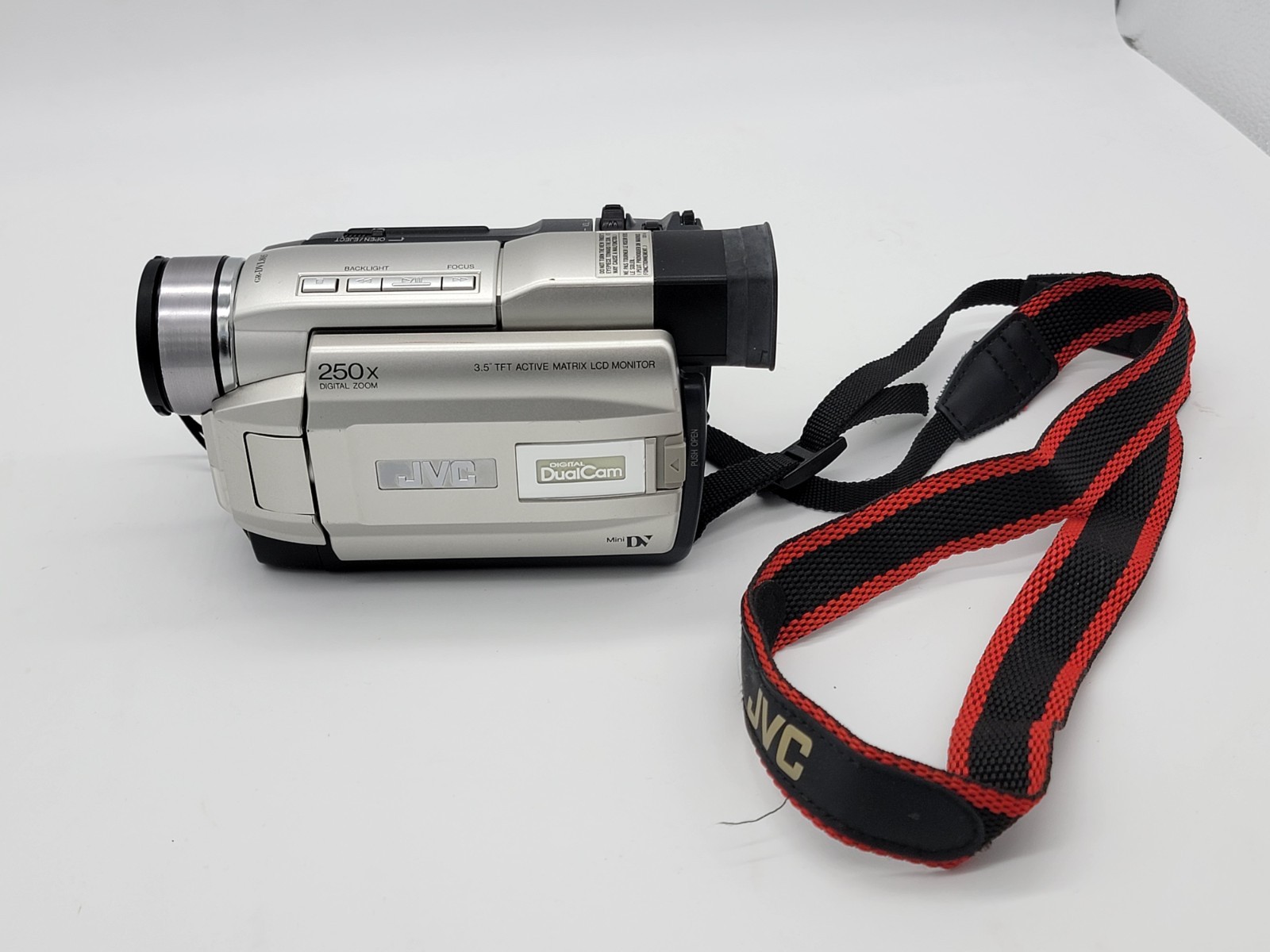 JVC GR-DVL805U Digital Video Camera 250x Digital Zoom PARTS ONLY UNTESTED